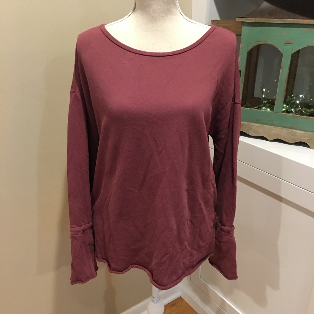 Jayne brand deep mauve sweatshirt top size medium